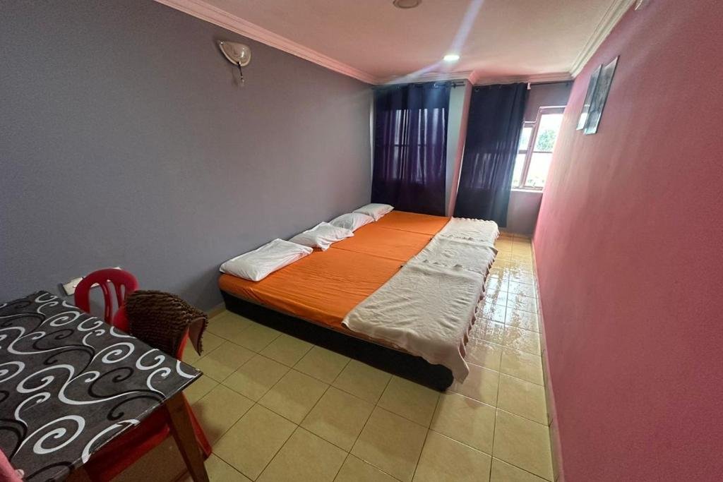 I Rose Budget Hotel